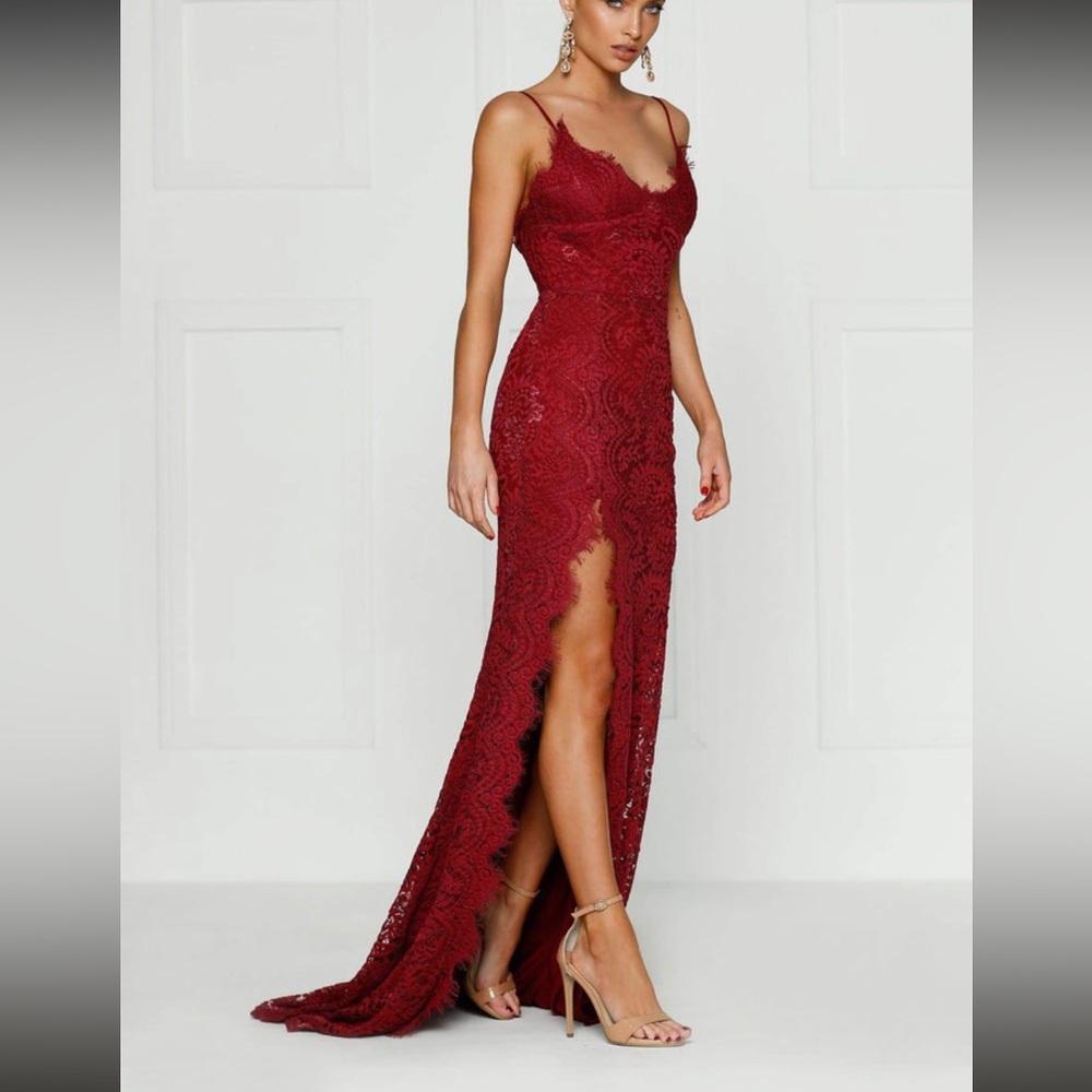 ALAMOUR THE LABEL LACE LAYALI REVOLVE MERMAID GOWN